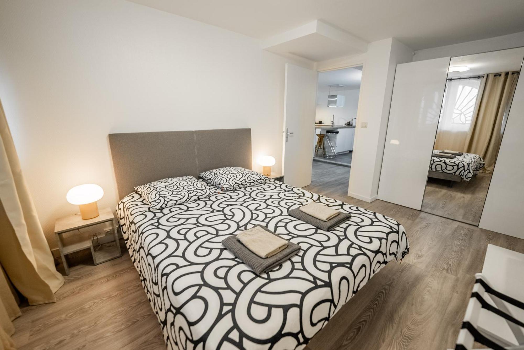 Bel Appartement Renove - Place Du Palais Avec Parking Bordéus Exterior foto